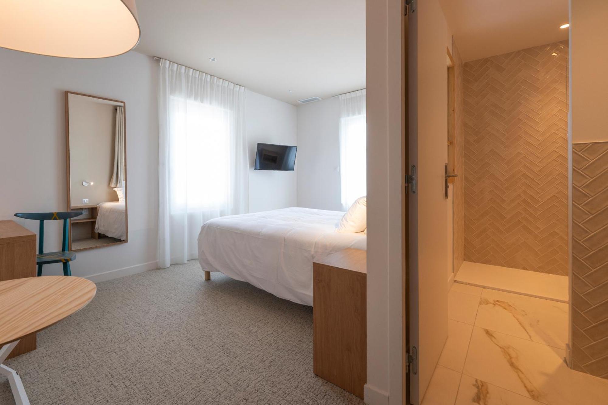 Hotel Les Pins Saint-Trojan-les-Bains Esterno foto