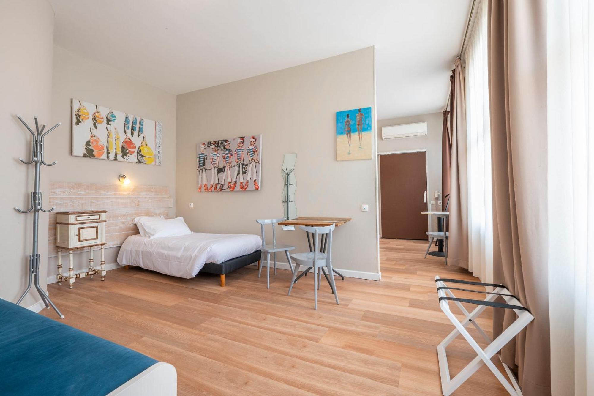 Hotel Les Pins Saint-Trojan-les-Bains Esterno foto