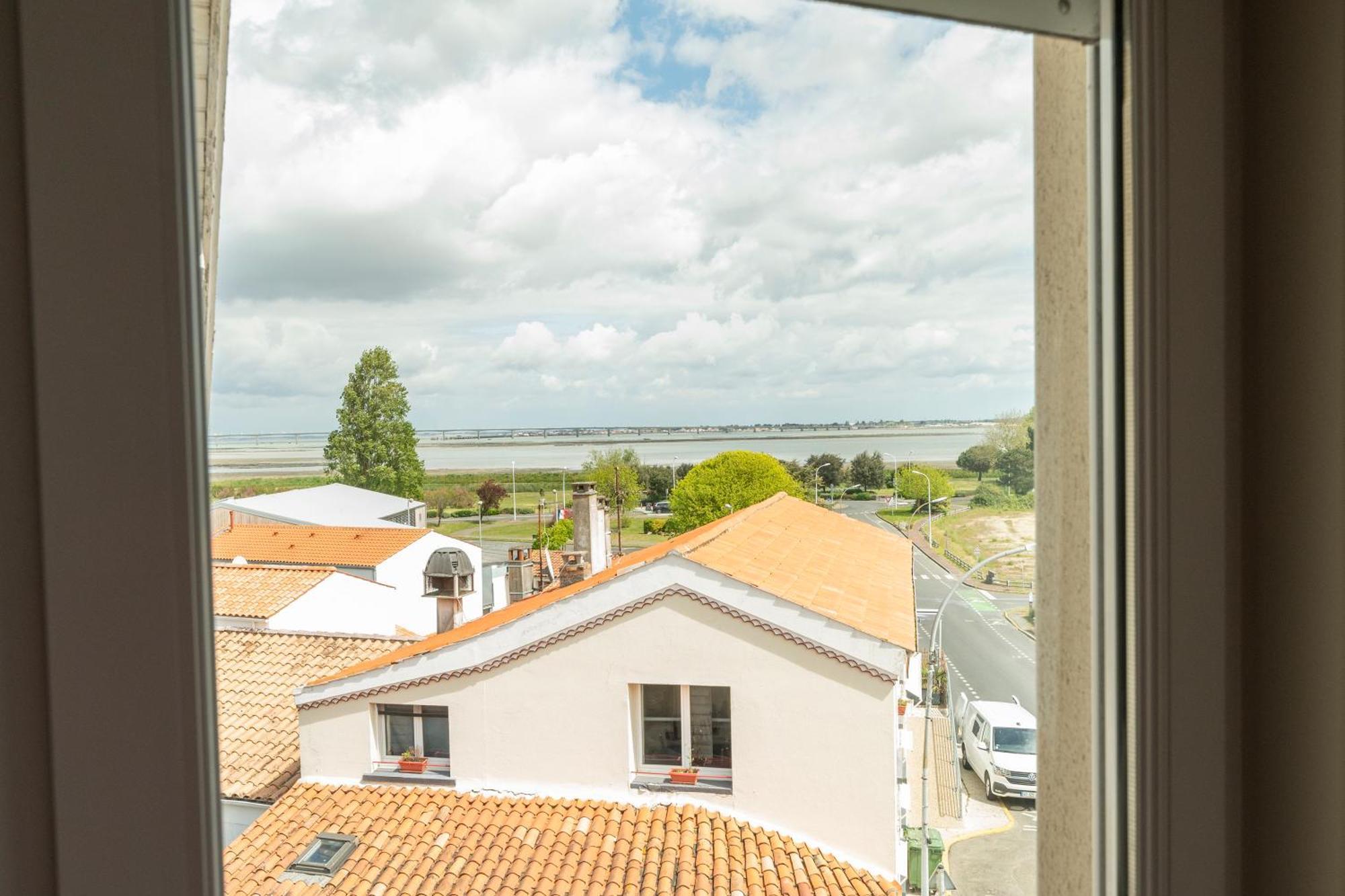 Hotel Les Pins Saint-Trojan-les-Bains Esterno foto