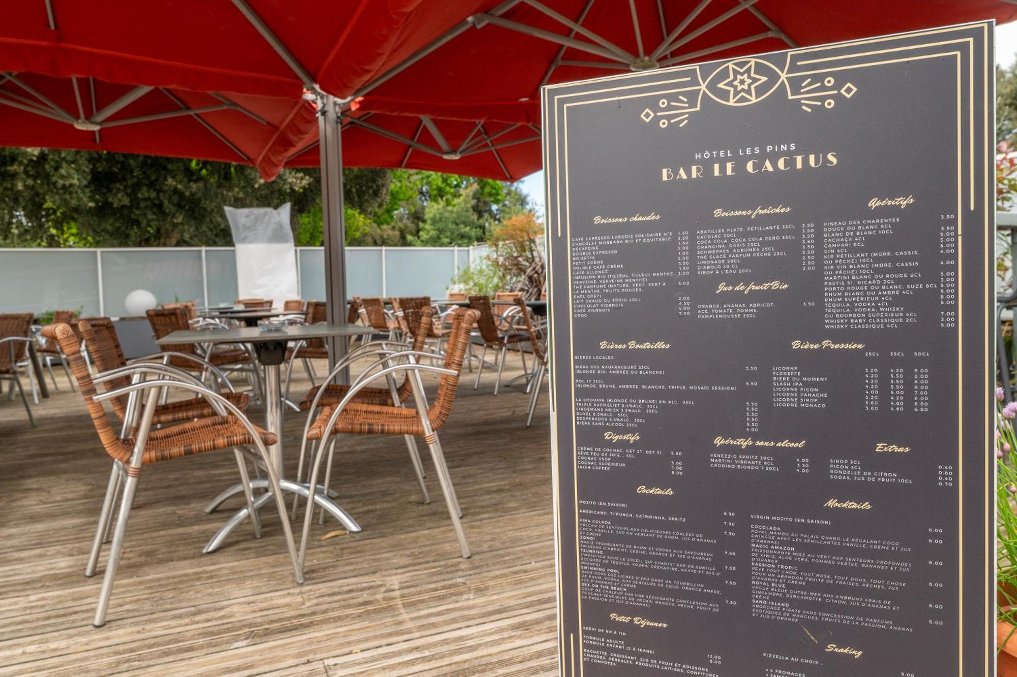 Hotel Les Pins Saint-Trojan-les-Bains Esterno foto