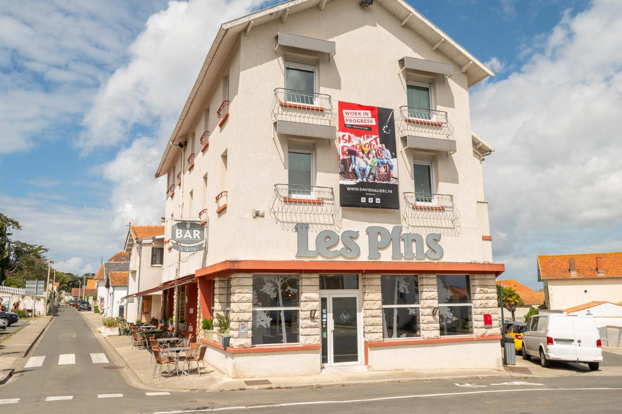 Hotel Les Pins Saint-Trojan-les-Bains Esterno foto