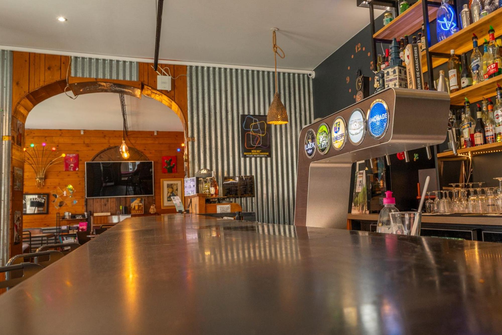 Hotel Les Pins Saint-Trojan-les-Bains Esterno foto