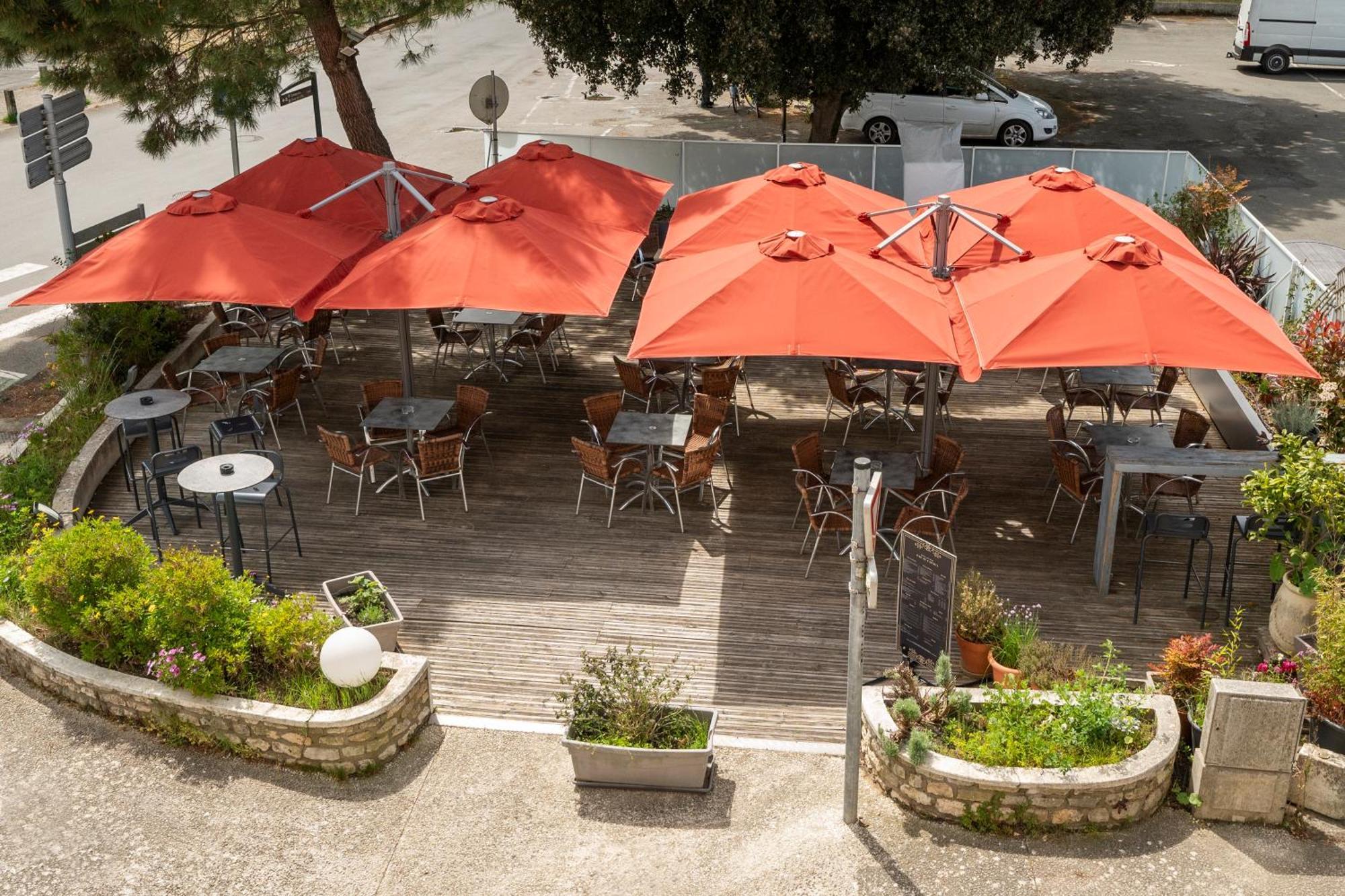 Hotel Les Pins Saint-Trojan-les-Bains Esterno foto