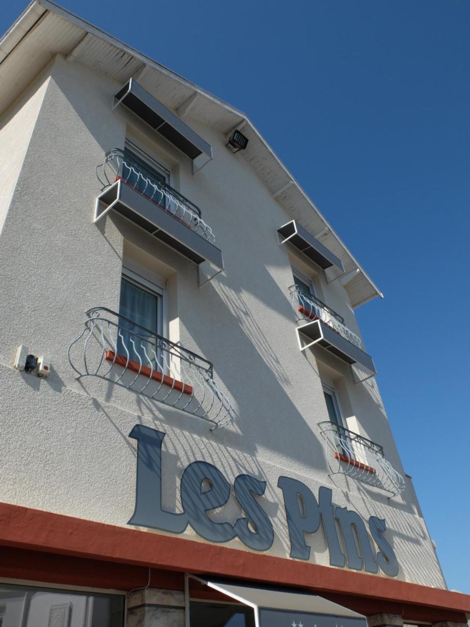 Hotel Les Pins Saint-Trojan-les-Bains Esterno foto